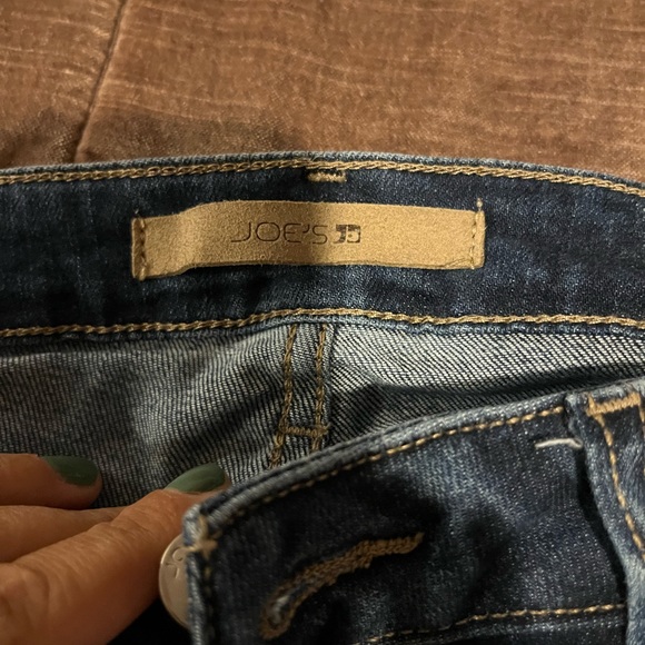 Joe’s Jeans - ankle with frayed bottom - Picture 2 of 2